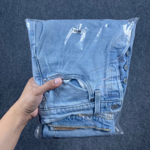 Levis 501 S Skinny Jeans Womens 28x28 Blue Light Wash Denim Frayed 0896 - Picture 12 of 12